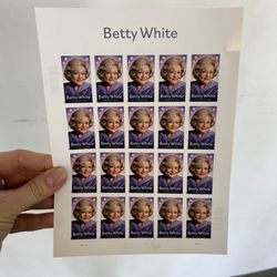 United States Post Office - Yes, she's finally here!