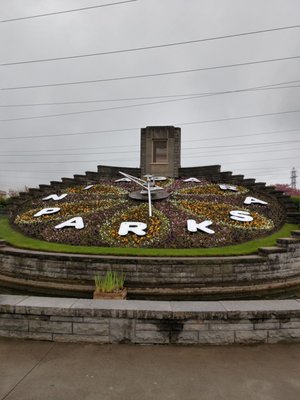 Floral Clock by null