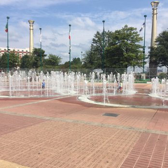 Centennial Olympic Park - Great water pressure in these fountains! - Parks Near Me - Atlanta, Georgia