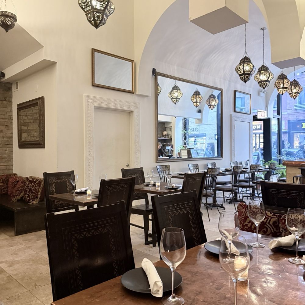 Taxim - Dining room - Greek Near Me - Chicago, Illinois