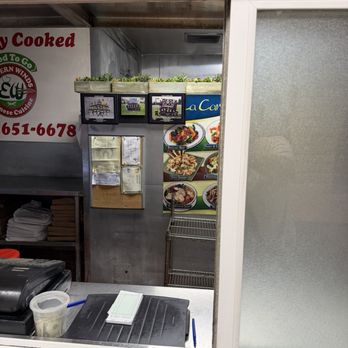 Eastern Winds Chinese Restaurant - Cashier window - Chinese Near Me - Fremont, California Eastern Winds Chinese Restaurant - Cashier window - Chinese Near Me - Fremont, California