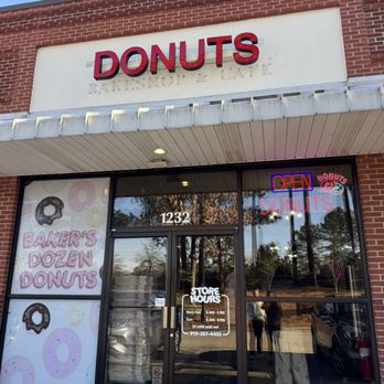 BAKER'S DOZEN - Updated March 2026 - 23 Photos & 32 Reviews - 1232