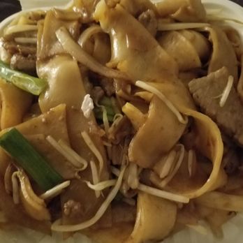 Dumplings & Beyond - Beef Chow Fun - Chinese Near Me - Washington, DC, District of Columbia