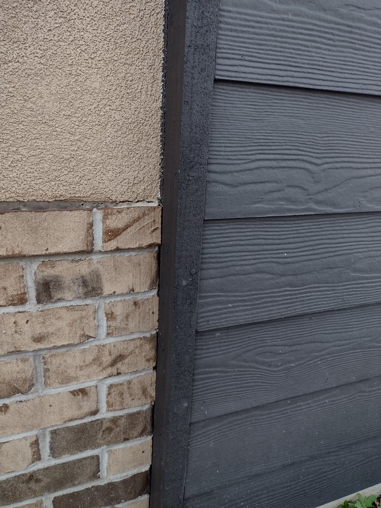 Slide of Universal Tech Service