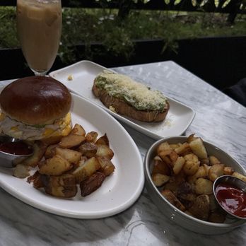 The Henry - New American Near Me - Houston, Texas