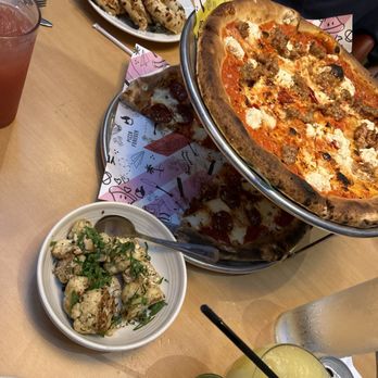 Pitfire Pizza - Zoe's ZOE'S PEPPERONI, ROASTED CAULIFLOWER, CHEESY KNOTS, MARGHERITA - Pizza Near Me - Los Angeles, California Pitfire Pizza - Zoe's ZOE'S PEPPERONI, ROASTED CAULIFLOWER, CHEESY KNOTS, MARGHERITA - Pizza Near Me - Los Angeles, California