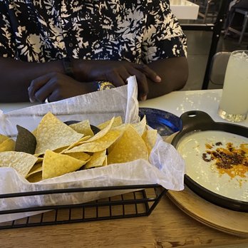 Sol Y Luna - Chips & dip - Latin American Near Me - Mountain Brook, Alabama Sol Y Luna - Chips & dip - Latin American Near Me - Mountain Brook, Alabama