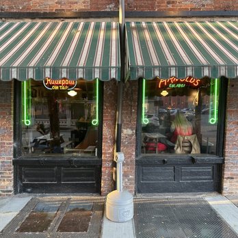 Arnolds Bar & Grill - Pubs Near Me - Cincinnati, Ohio Arnolds Bar & Grill - Pubs Near Me - Cincinnati, Ohio