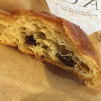 Boulangerie Paul - Chocolate croissant - Salad Near Me - Toulouse, 31