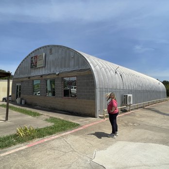 Tavi's Italian Restaurant - The outside - Italian Near Me - Seven Points, Texas Tavi's Italian Restaurant - The outside - Italian Near Me - Seven Points, Texas
