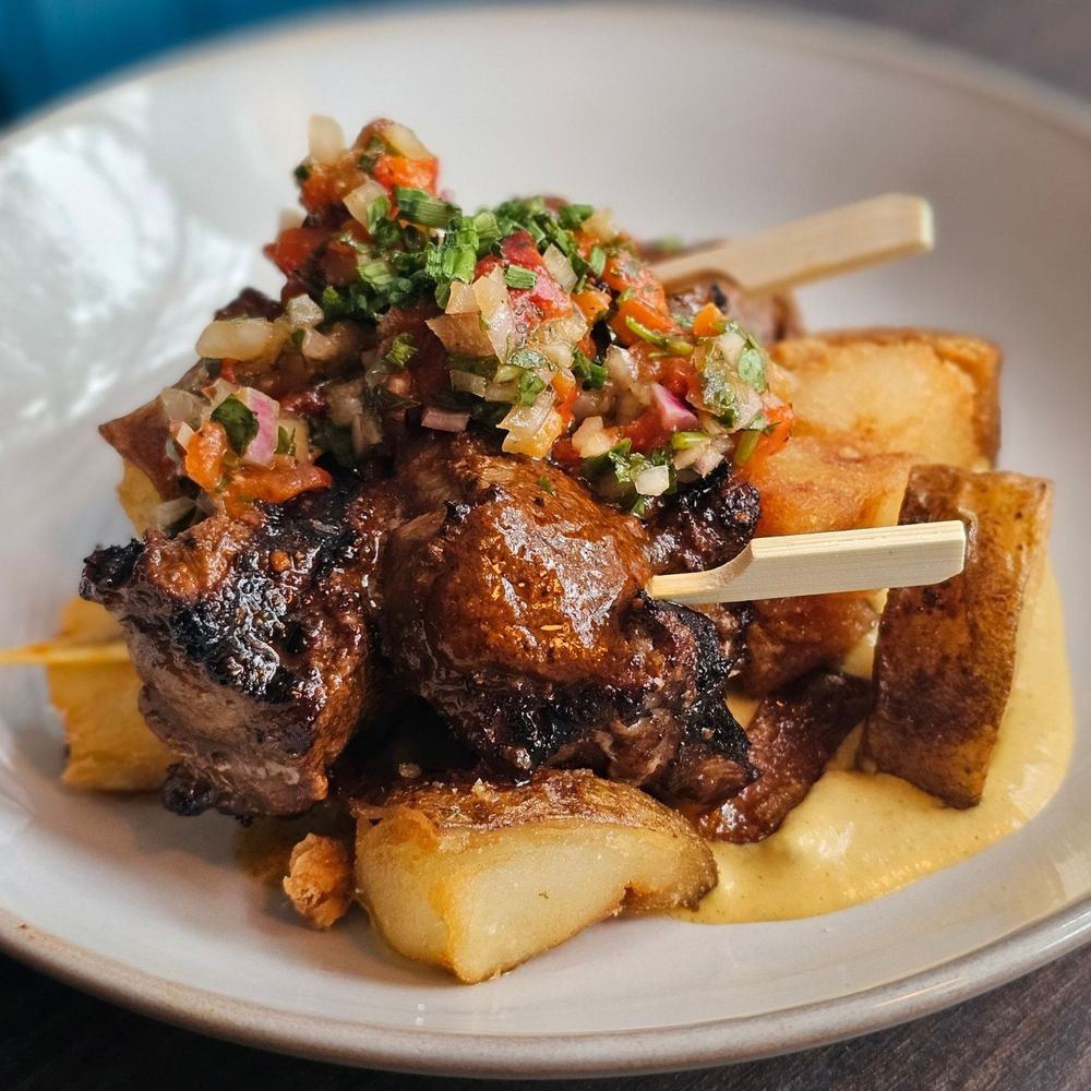 Nuna Kitchen & Bar Image