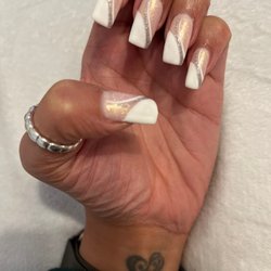 Shirley Nails