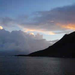 No Worries Travel - Sunrise on Moorea