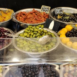 Marché Edgar Quinet - Greek food stand, including about a dozen different types of olives