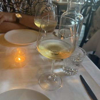 Deux Bistro - French Near Me - Woodland Hills, California