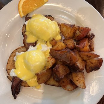 Famous Toastery Carolina Forest - Classic eggs Benedict with potatoes - Breakfast & Brunch Near Me - Myrtle Beach, South Carolina Famous Toastery Carolina Forest - Classic eggs Benedict with potatoes - Breakfast & Brunch Near Me - Myrtle Beach, South Carolina