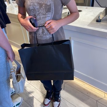 Feature - Shoe Stores Near Me - Calabasas, California Feature - Shoe Stores Near Me - Calabasas, California