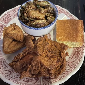 Leroy Fox - South End - 1/4 North Chicken - Southern Near Me - Charlotte, North Carolina Leroy Fox - South End - 1/4 North Chicken - Southern Near Me - Charlotte, North Carolina