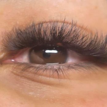 Lovely Lashes by Roxy - Eyelash Service Near Me - Austin, Texas Lovely Lashes by Roxy - Eyelash Service Near Me - Austin, Texas