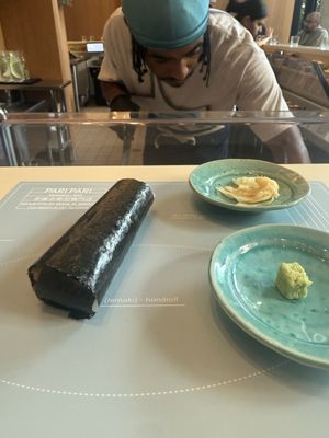 PARI PARI Handroll Bar by null