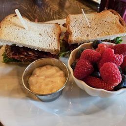 BLT BLT