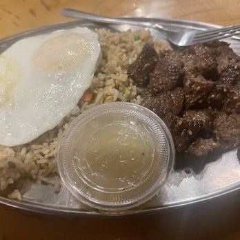 Nobi Public House - Shaking beef with fried egg - Gastropubs Near Me - Webster, Texas