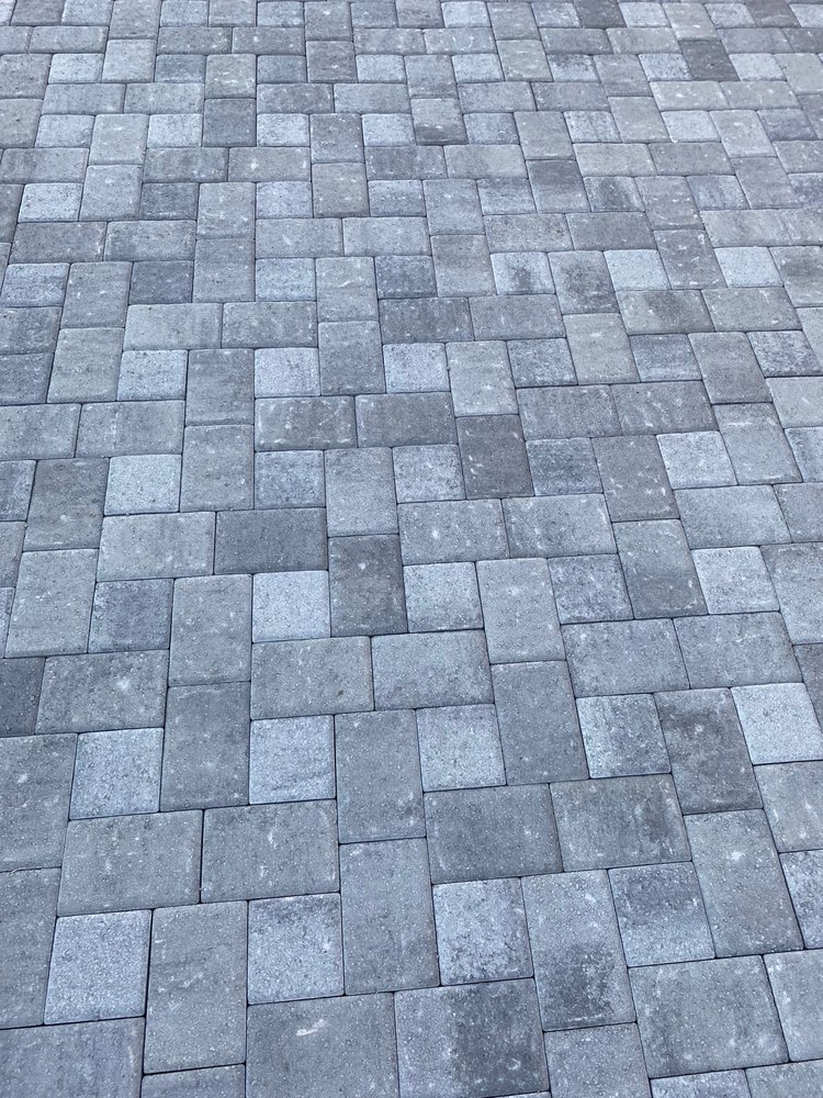 Green Tree Landscape & Maintenance - tree service in Woodburn, OR