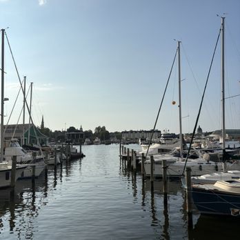 Boatyard Bar & Grill - Harbor down the street! - Seafood Near Me - Annapolis, Maryland Boatyard Bar & Grill - Harbor down the street! - Seafood Near Me - Annapolis, Maryland