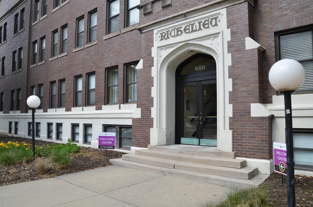 RICHELIEU APARTMENTS 610 N E St, Indianapolis, Indiana Apartments