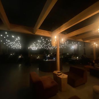 16Eleven - Swanky atmosphere. - Steakhouses Near Me - Everett, Washington