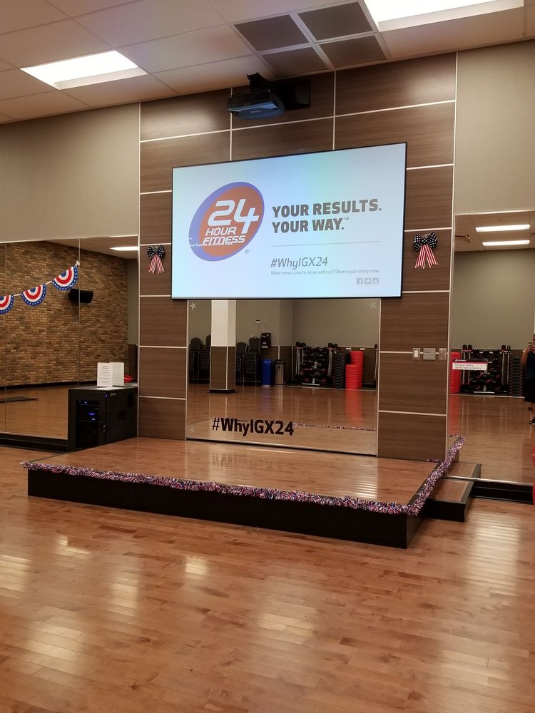 24 Hour Fitness Torrance Del Amo 135 Photos 136 Reviews Gyms Yelp