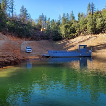 Lake Shasta Caverns - Looking back to shore from catamaran - Landmarks & Historical Buildings Near Me - Lakehead, California