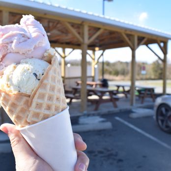 Moo Thru - "Hold me close and kiss me faster" - Ice Cream & Frozen Yogurt Near Me - Remington, Virginia