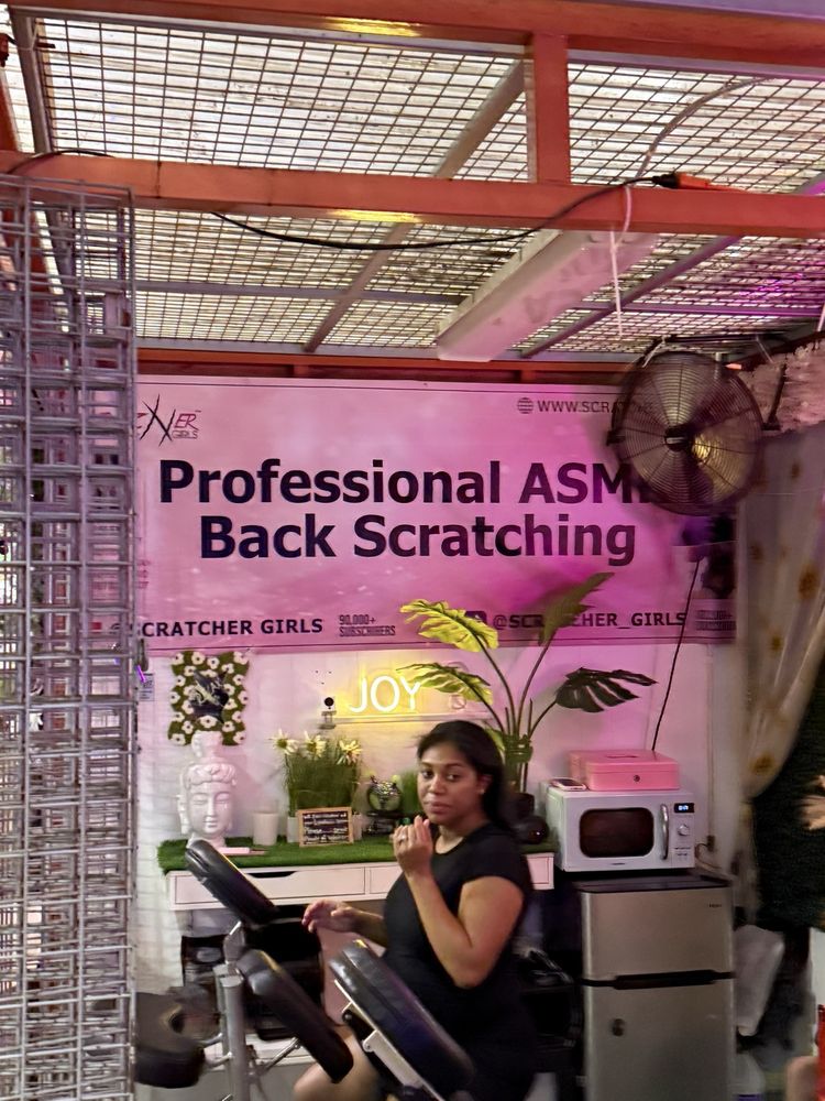 Scratcher Girls Nail Box Of Miami Logo