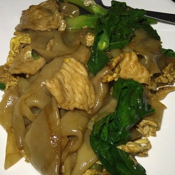 Sabay - Pad see eww - Thai Near Me - Elmhurst, New York