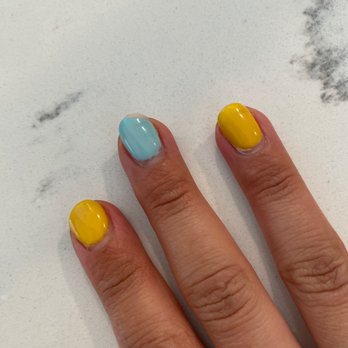 QQ Nails Spa - gel nails chipping and lifting on the 9th day - Nail Salons Near Me - Arcadia, California QQ Nails Spa - gel nails chipping and lifting on the 9th day - Nail Salons Near Me - Arcadia, California