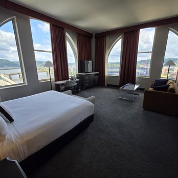 The Atterbury Hotel - Hotels Near Me - Pittsburgh, Pennsylvania