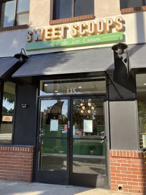 Sweet Scoops Homemade Ice Cream by null