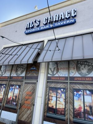 Al's Garage by null