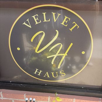 Velvet Haus - The Window - Coffee & Tea Near Me - Laurelton, New York