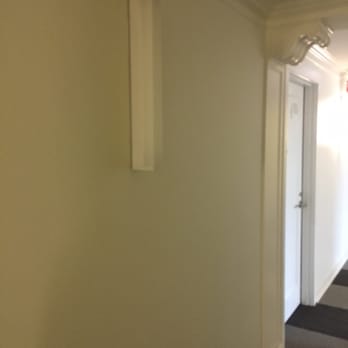 Shoreland - Lighting fixture out - Apartments Near Me - Chicago, Illinois