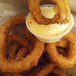 Burger SL - Large onion rings with spicy ranch