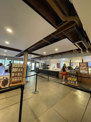 Degnan'S Deli by null