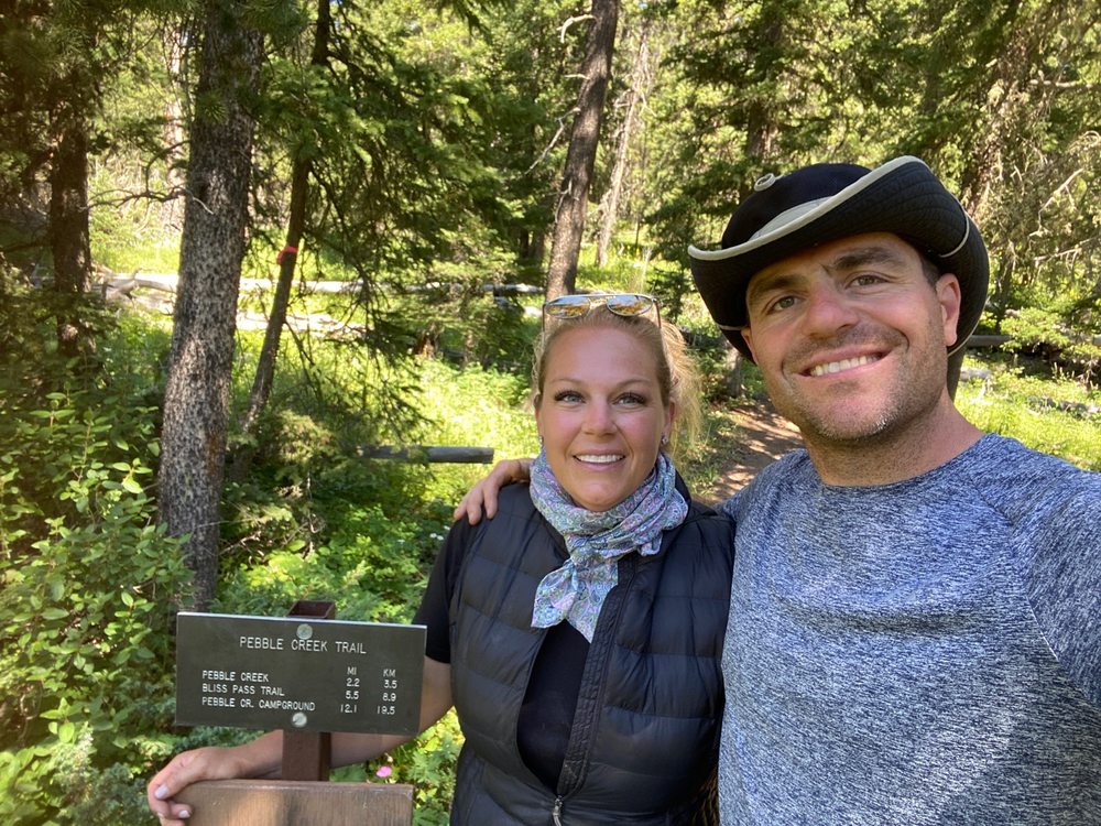 Skyline Guest Ranch - equestrian in Cooke City, MT