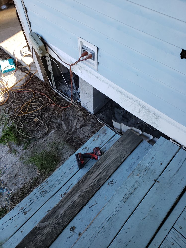 TWO ROCCOS 17 Photos Jacksonville, Florida Mobile Home Repair