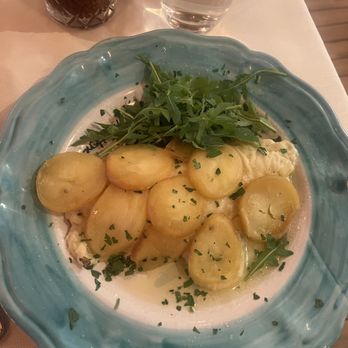 Chez Black - White baked fish with potato - Italian Near Me - Positano, SA Chez Black - White baked fish with potato - Italian Near Me - Positano, SA