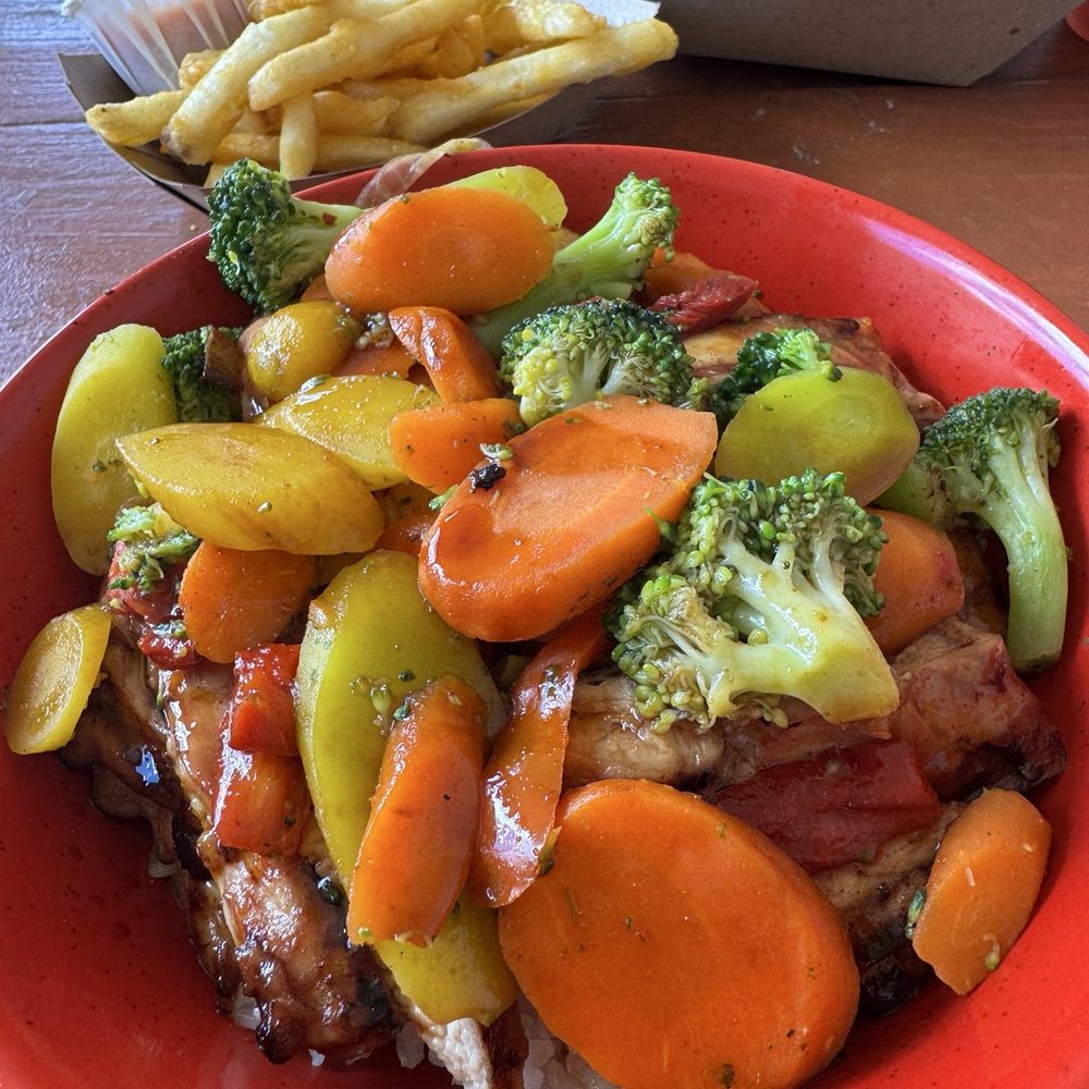 Squatch Box - Teriyaki bowl with vegetables. - Food Trucks Near Me - Snoqualmie Pass, Washington