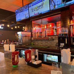 Big City Wings - Great place to get a beer! Great wings!  Best service in town, Laura is great!