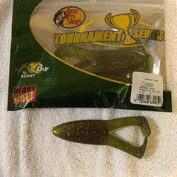 Bass Pro Shops - Gettin ready for the weekend !!!