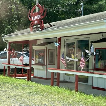 Haase's Crabs - Front of store. - Boating Near Me - Leesburg, New Jersey